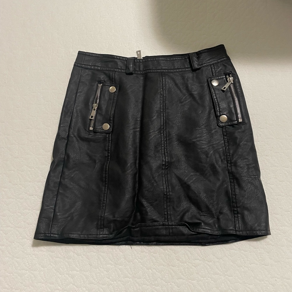 Leather skirt